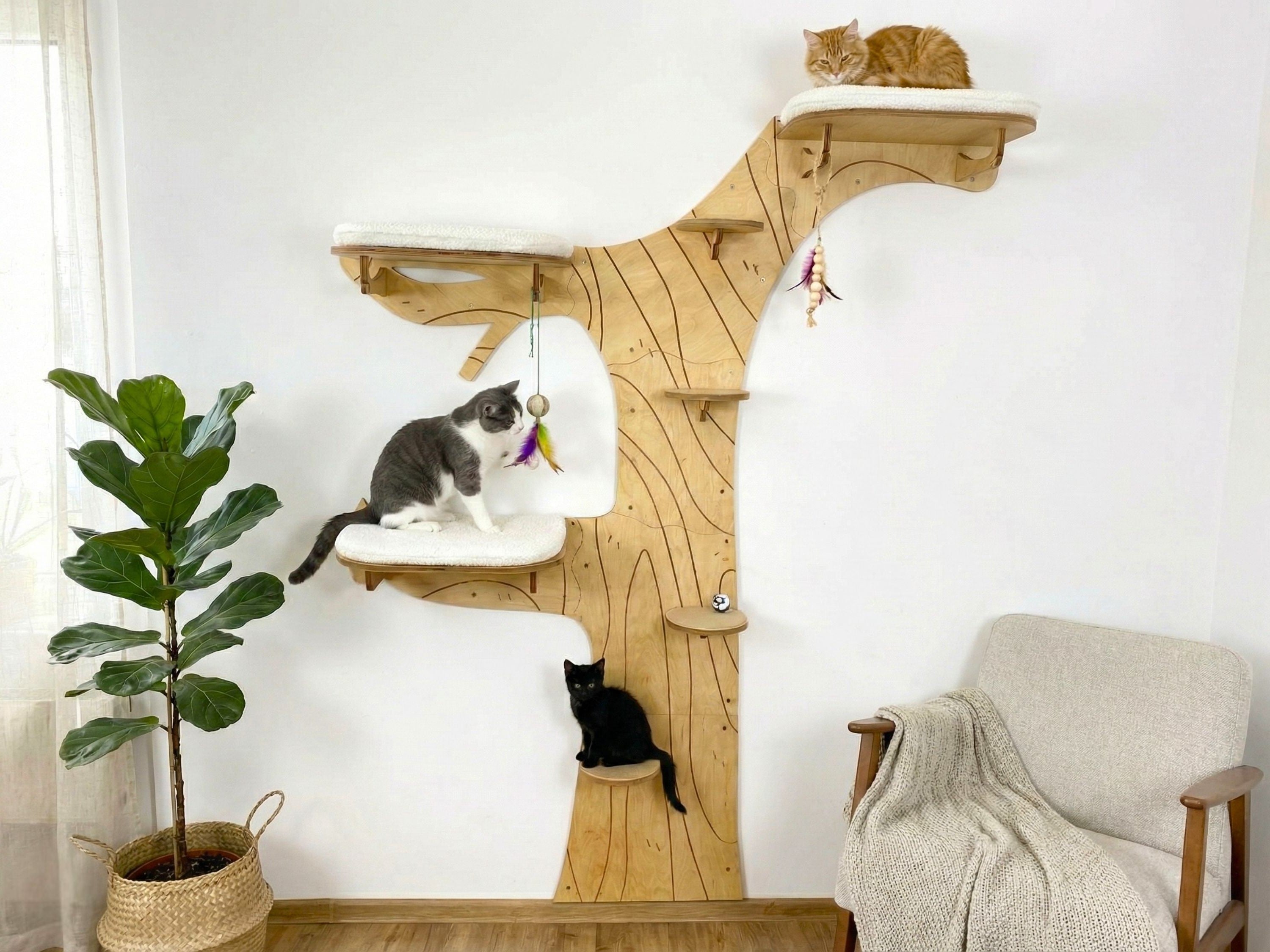 Cat Climbing Shelves: Tree with Steps and 3 Beds with Cushions