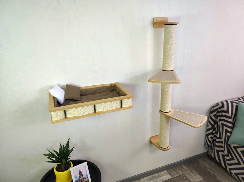 Wall-Mounted Cat Bed with Scratching Post & Steps �?