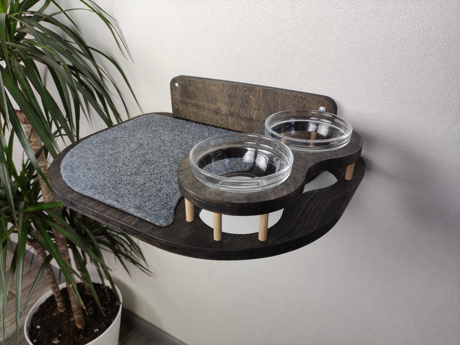 Cat Feeding Shelf With 2 Bowls (Wall-Mounted)