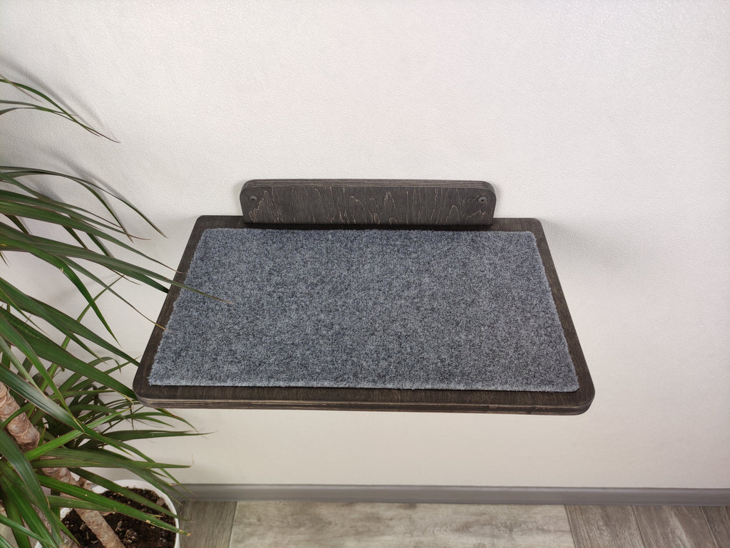 Carpeted Wall Mounted Cat Shelf with Steps