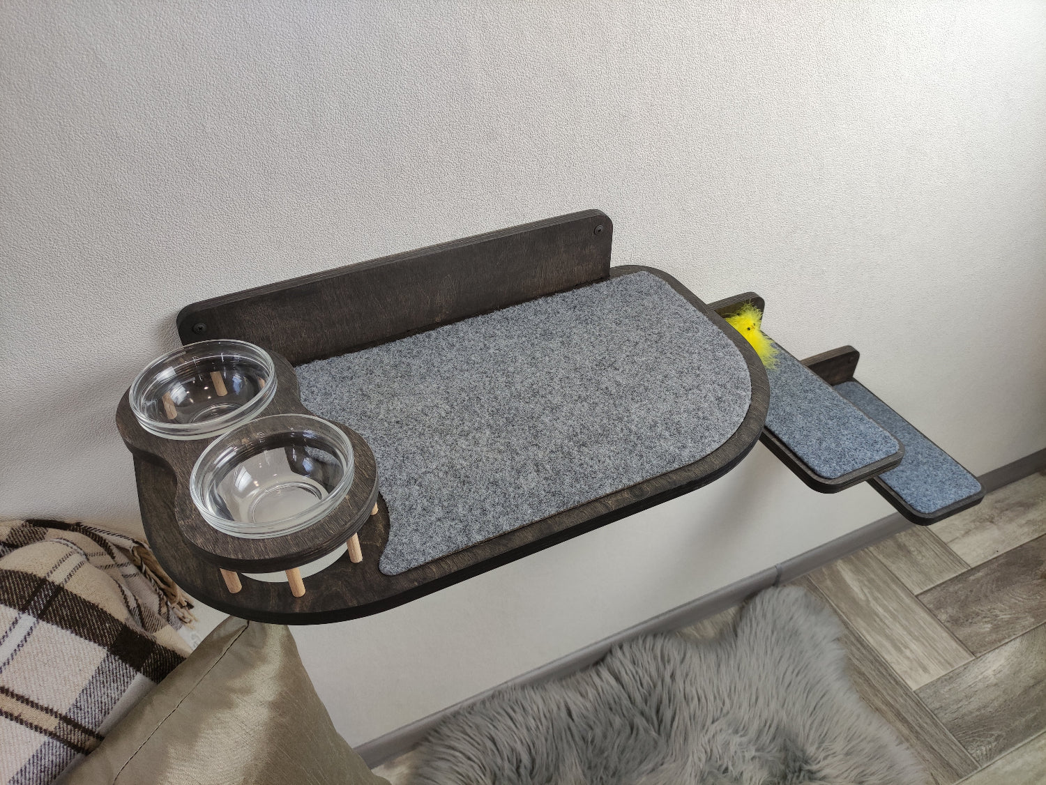 Set of Cat Wall Shelves with Food Bowls and Steps