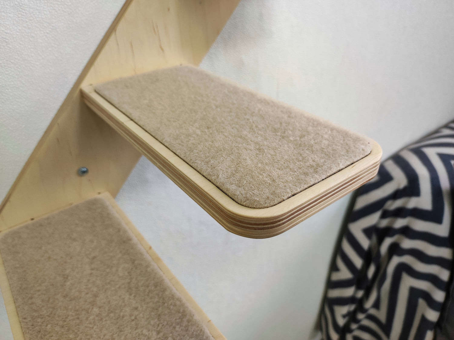 Cat wall ladder with steps