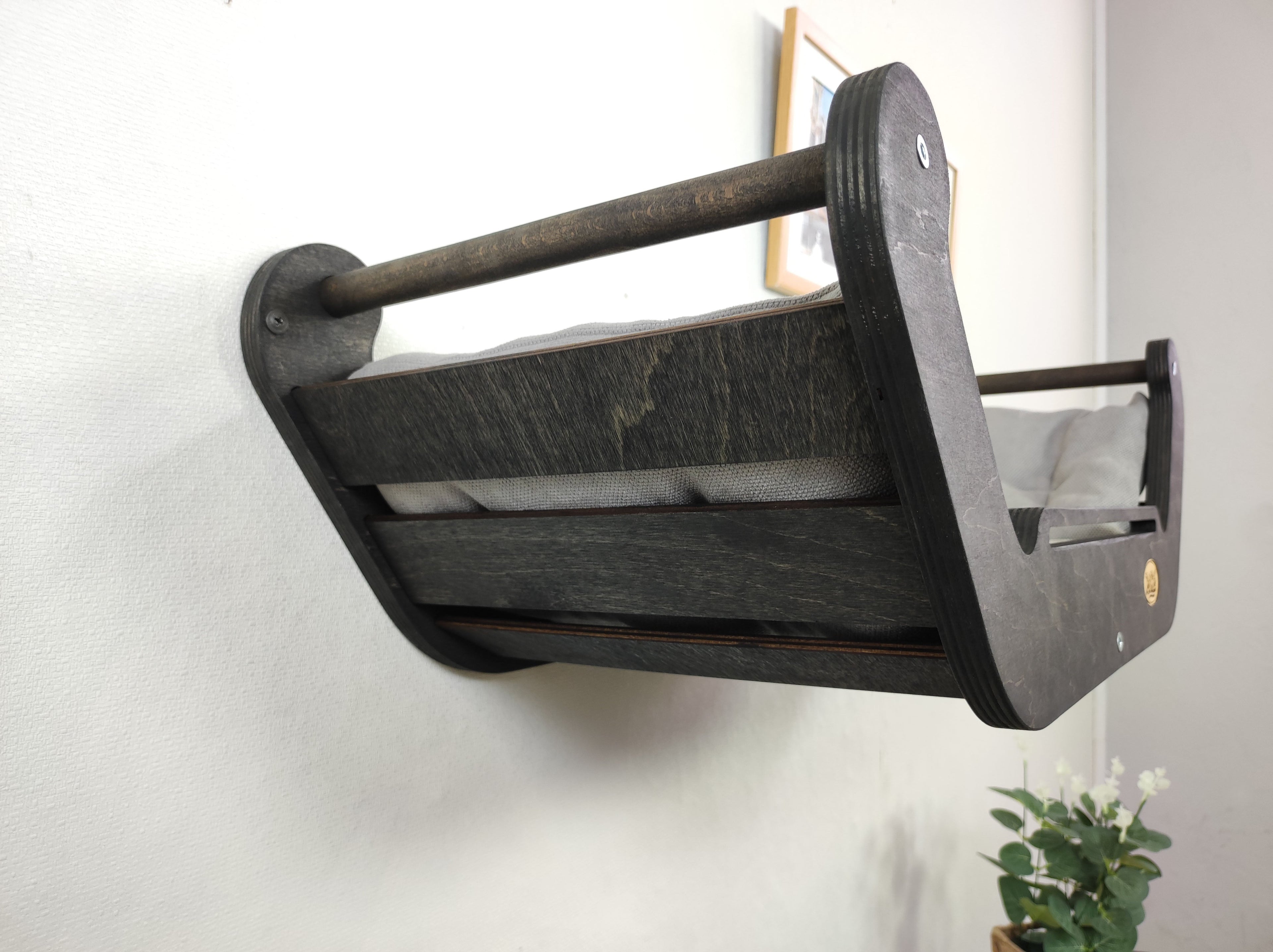 Wall-Mounted Cat Bed