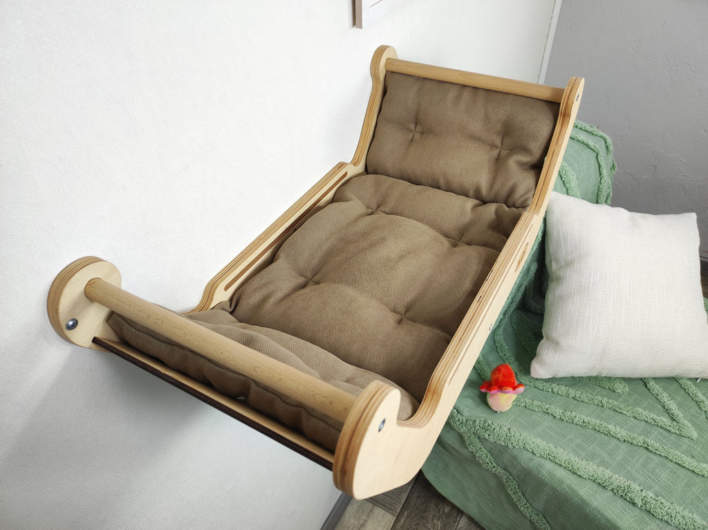 Wall-Mounted Cat Bed