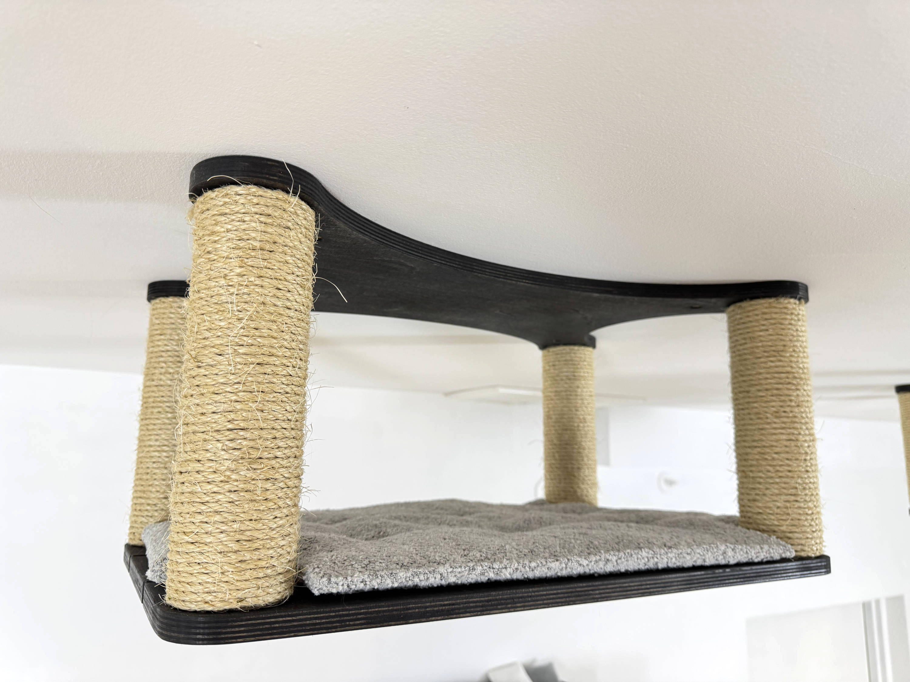 Extended Ceiling Cat Bed with Sisal Columns