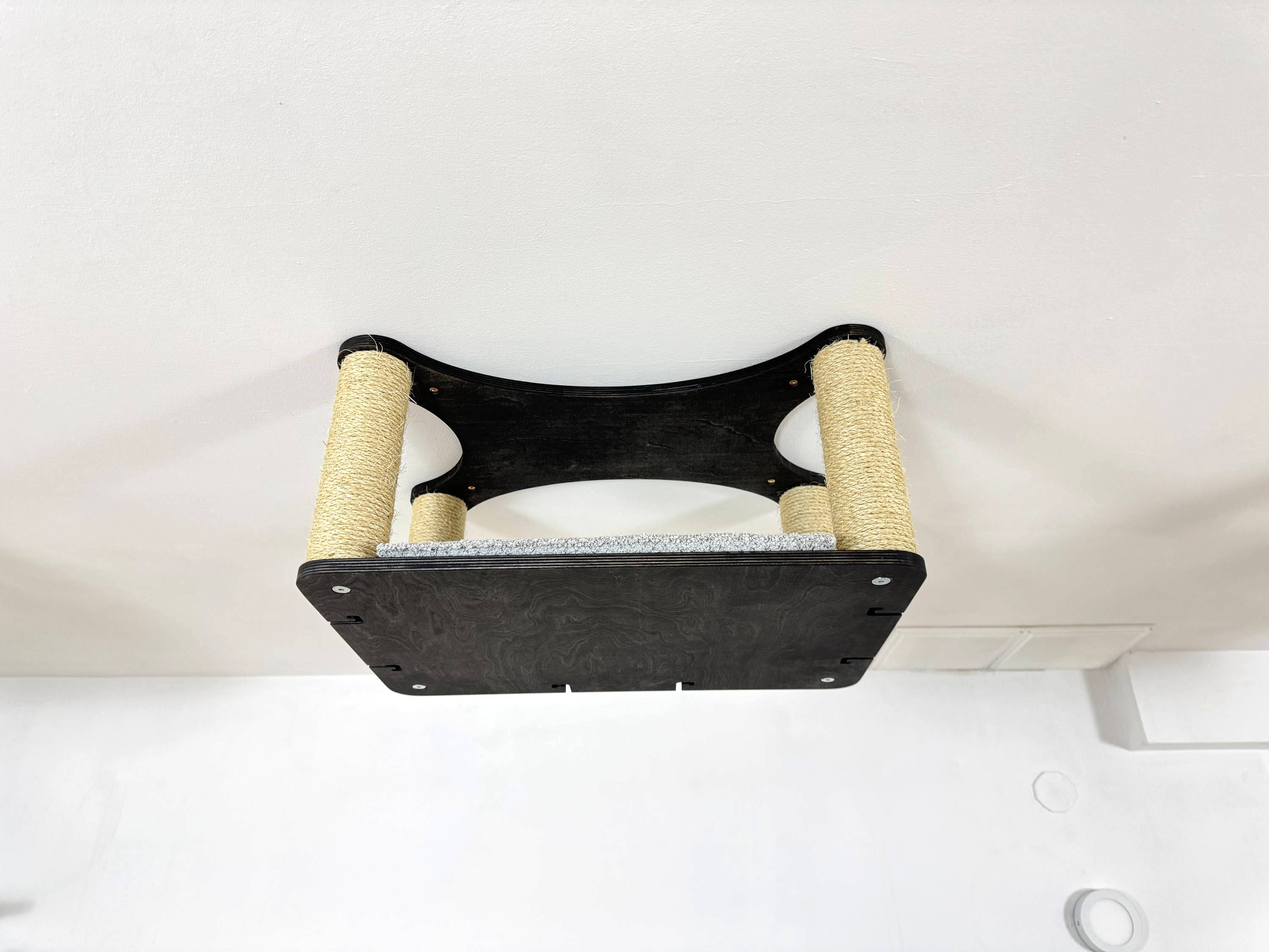 Extended Ceiling Cat Bed with Sisal Columns