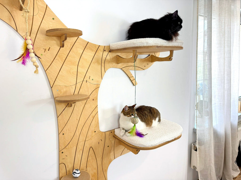 Cat Climbing Shelves: Tree with Steps and 3 Beds with Cushions