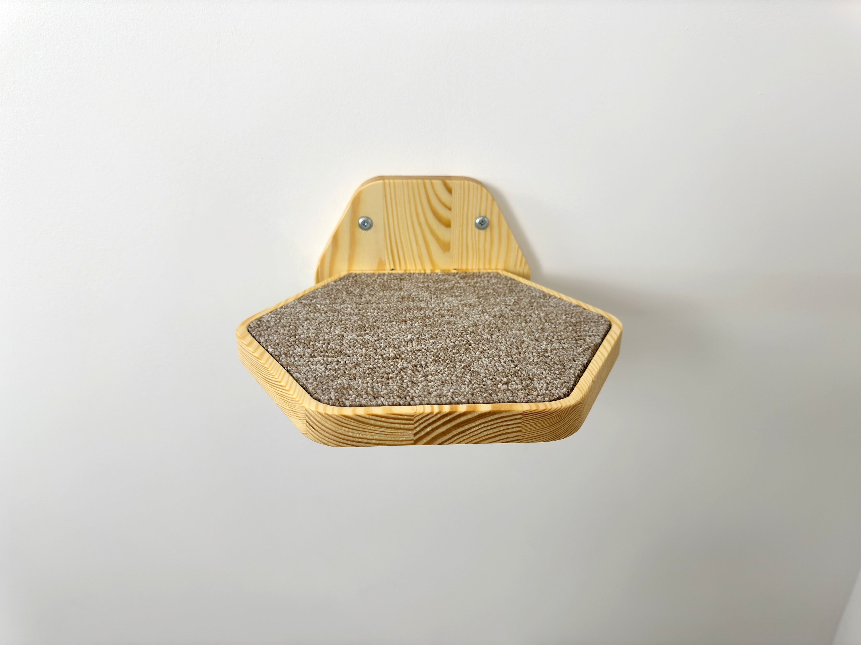 Hexgonal Wall-Mounted Cat Step