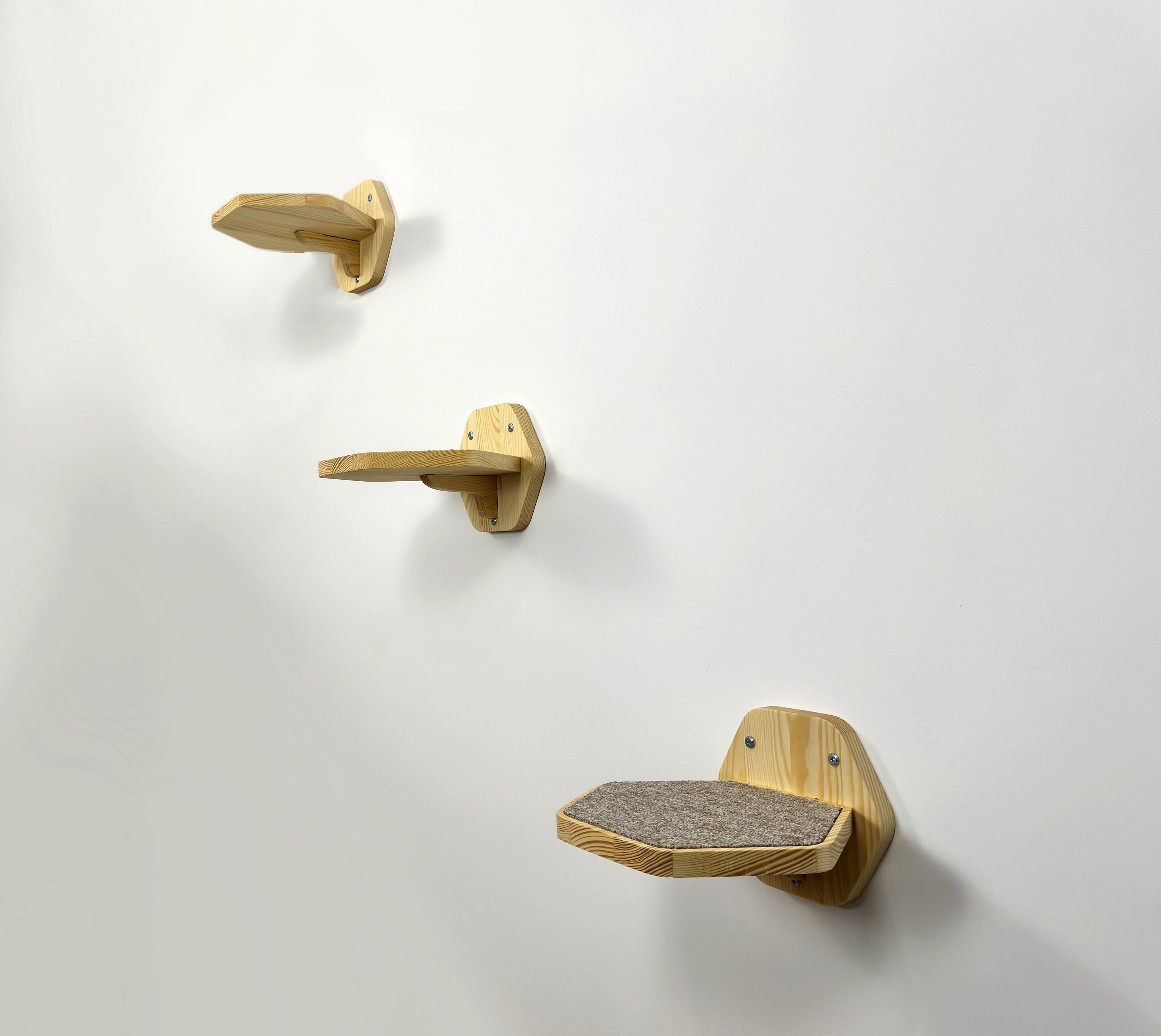 Set of Hexgonal Wall-Mounted Cat Step