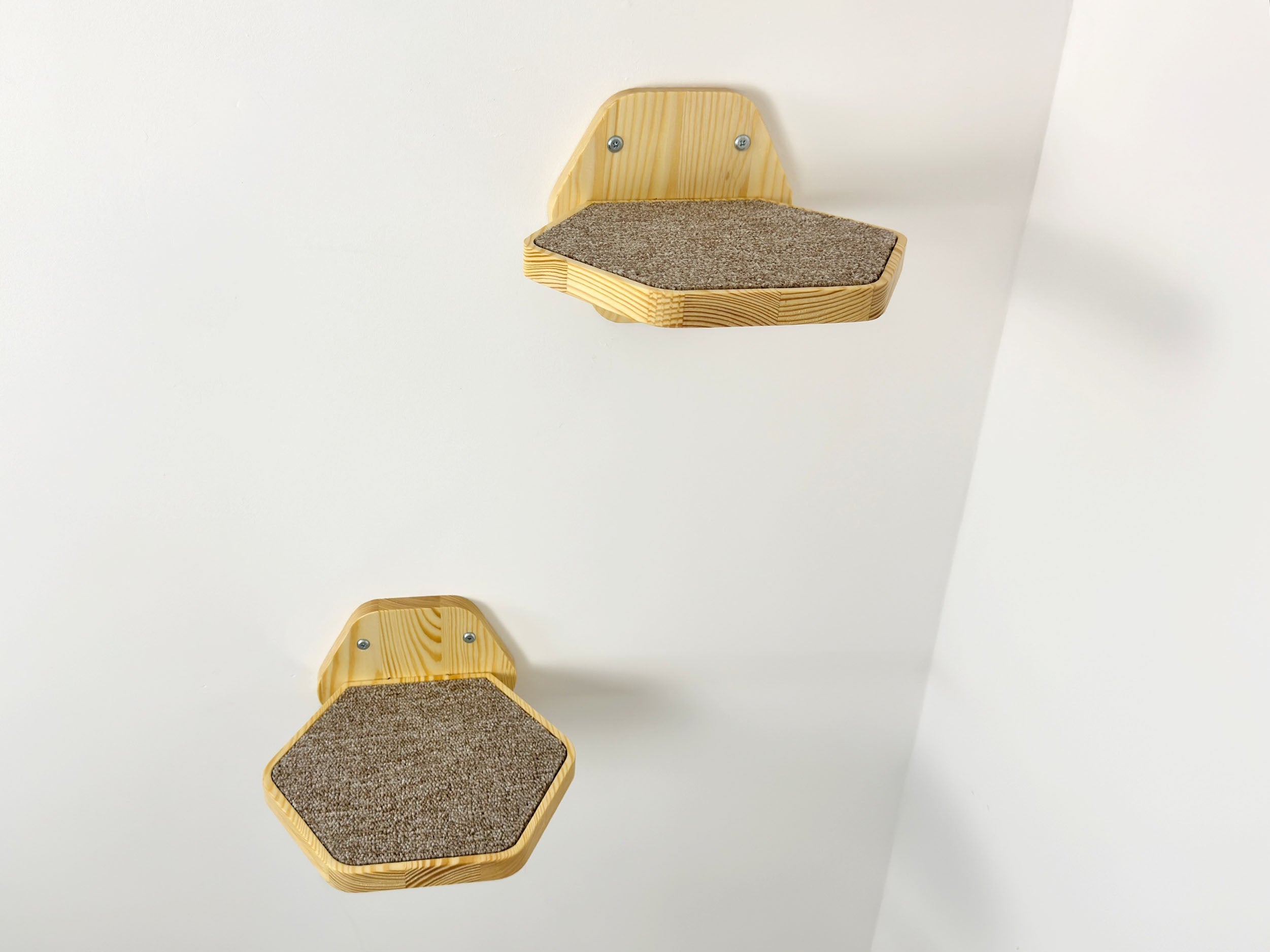 Set of Hexgonal Wall-Mounted Cat Step