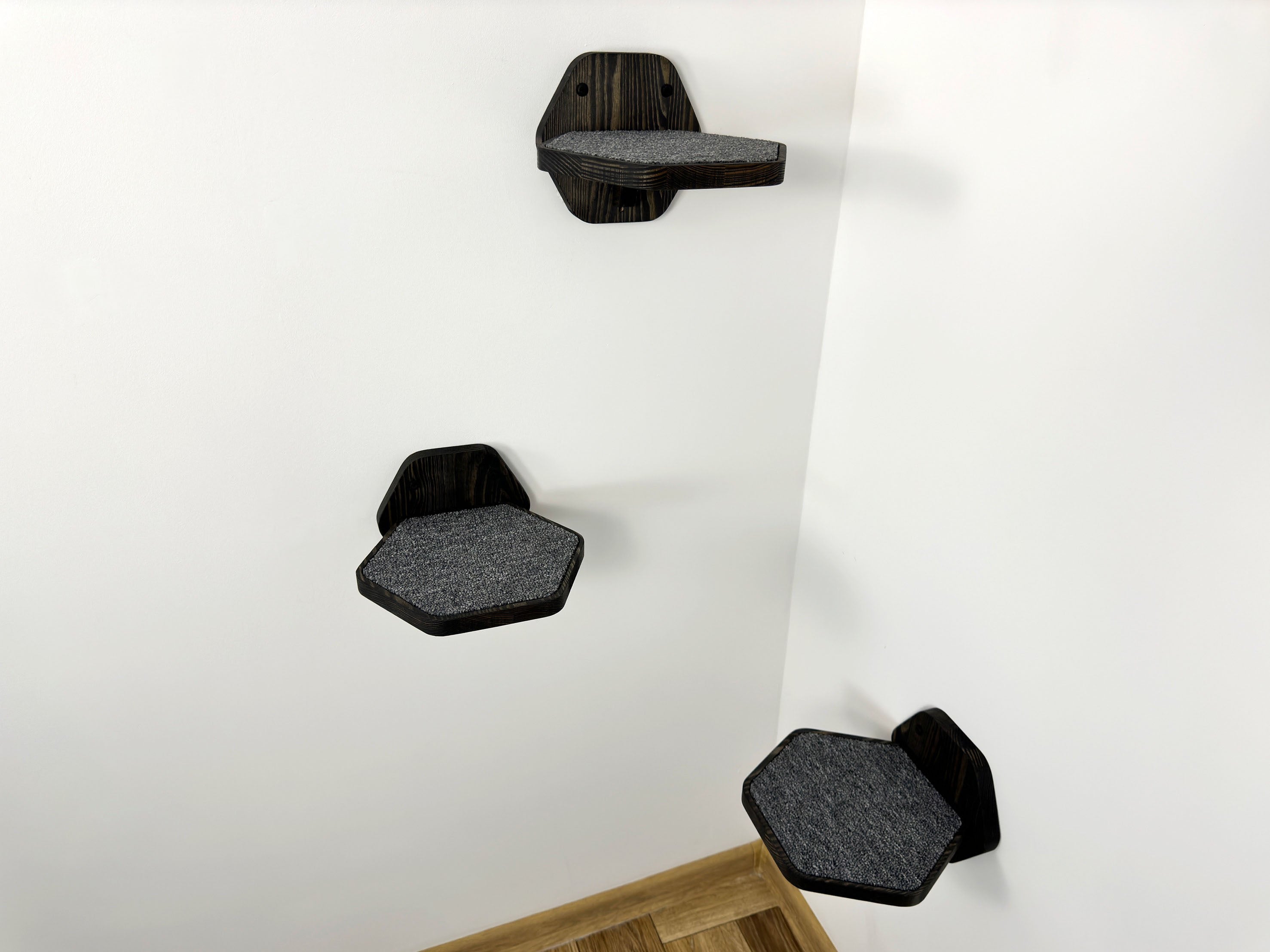 Set of Hexgonal Wall-Mounted Cat Step