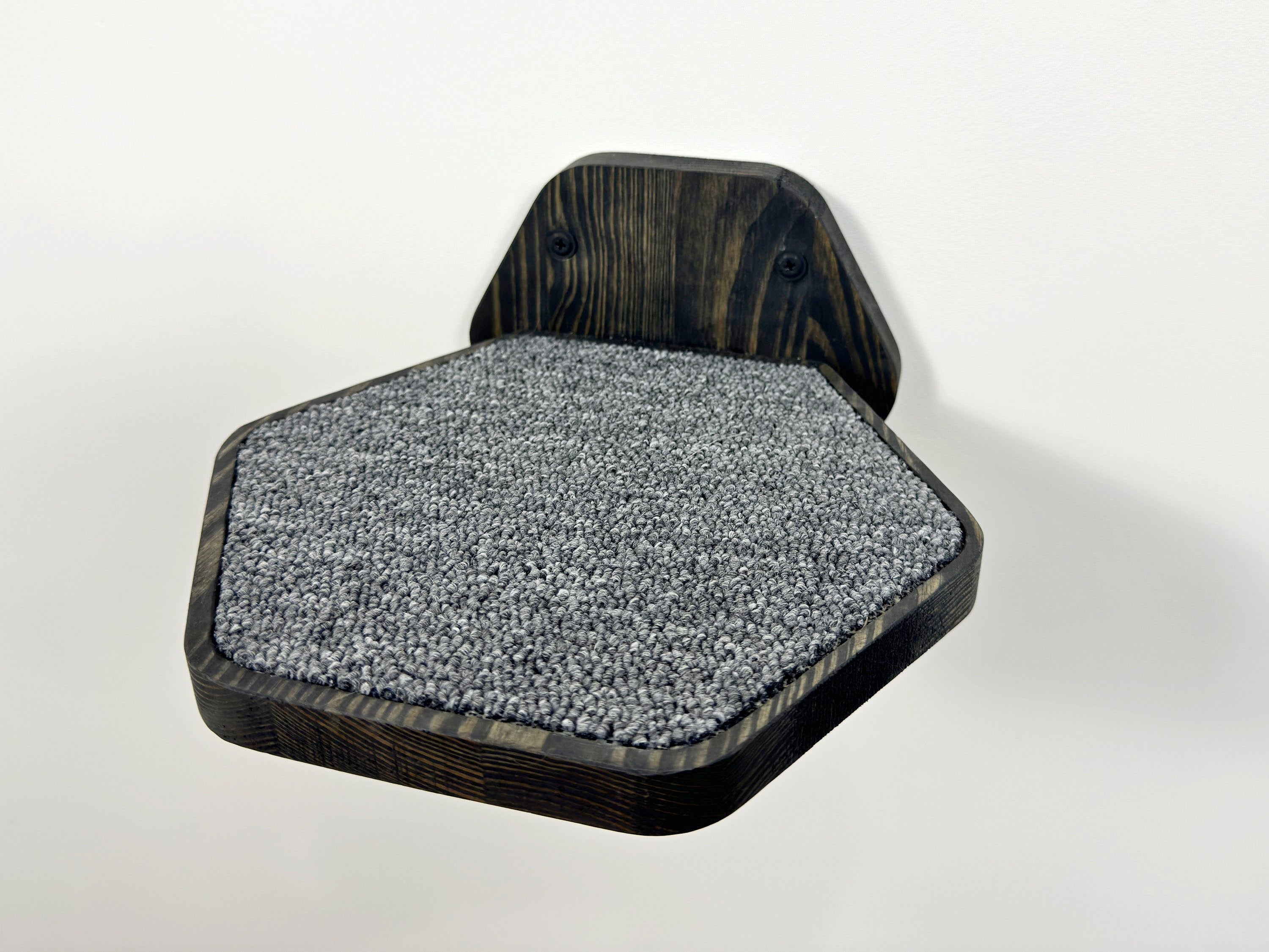 Hexgonal Wall-Mounted Cat Step