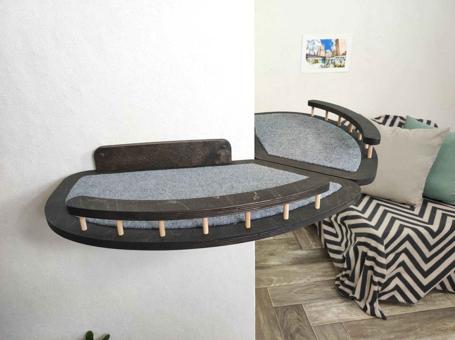 External Corner Cat Wall Shelf
