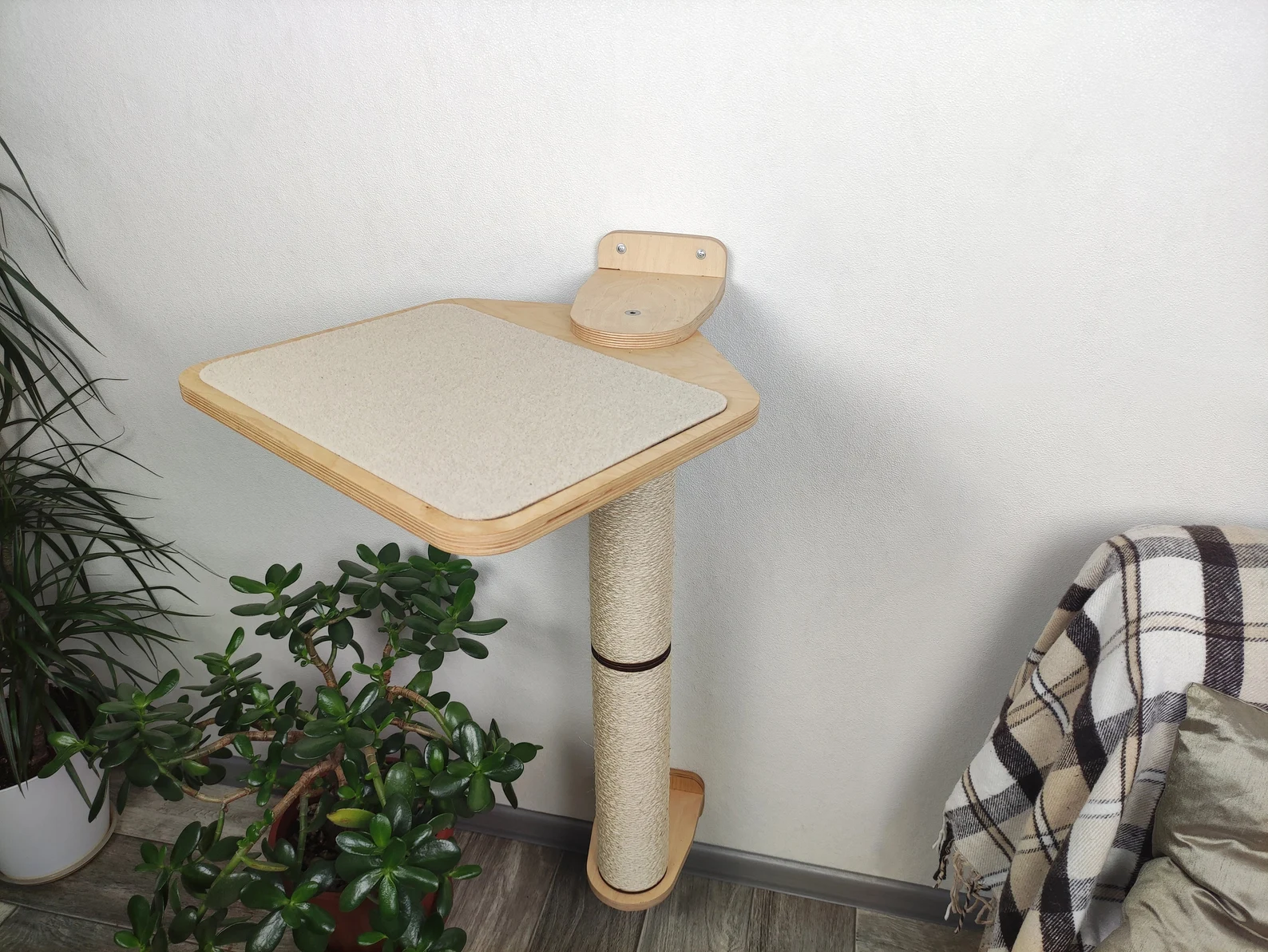 Cat Wall Scratcher Post (Wall-mounted)