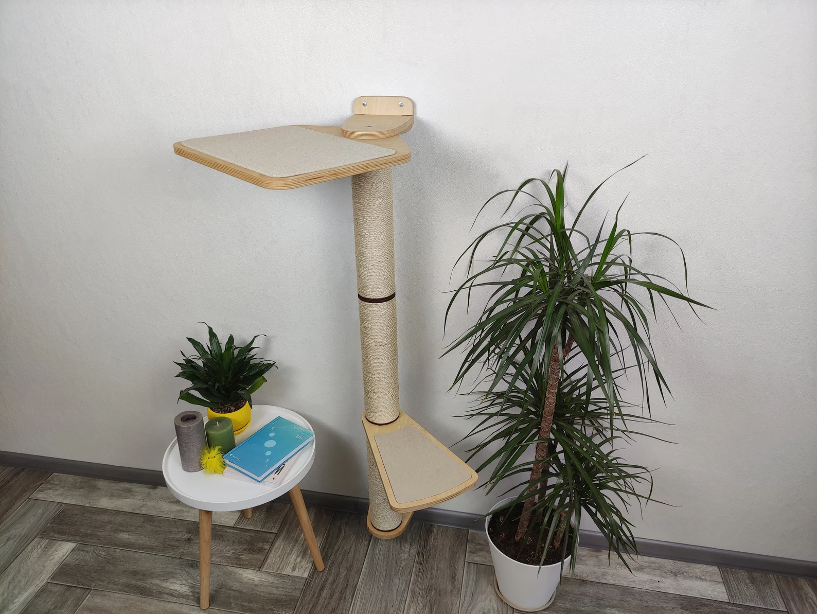 Vertical Cat Scratching Pole (Wall-mounted)