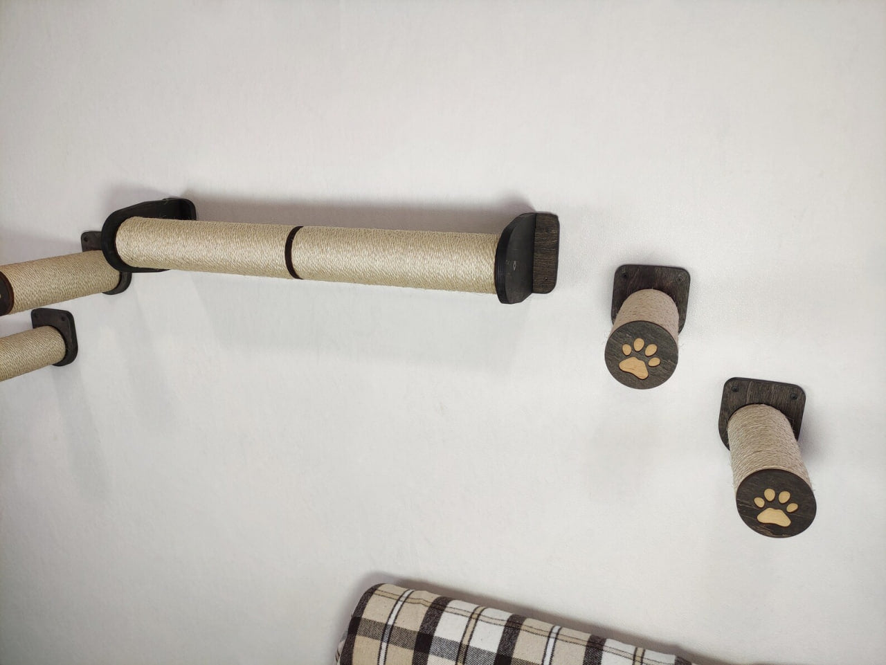 Cat Scratching Post & Wall Steps Set �C Cat Climbing System